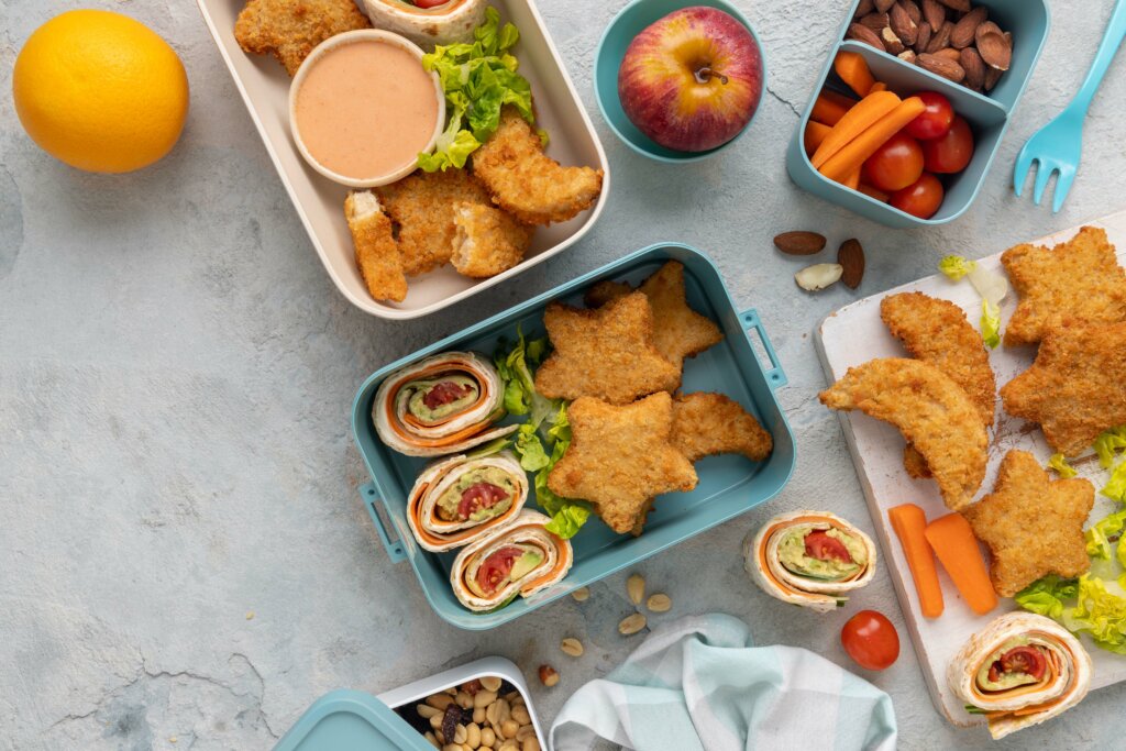 https://fryfamilyfood.com/au/wp-content/uploads/sites/11/2022/09/Frys_Stars-and-Moons_Bento-Box_L2-scaled-1.jpg